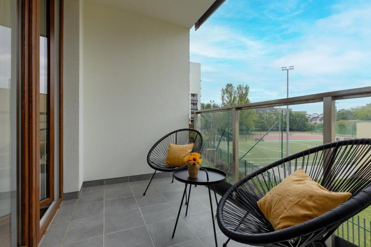 Stunning Family Apartment Ursynow With Parking & Balcony By Noclegi Renters Warsawa Bagian luar foto